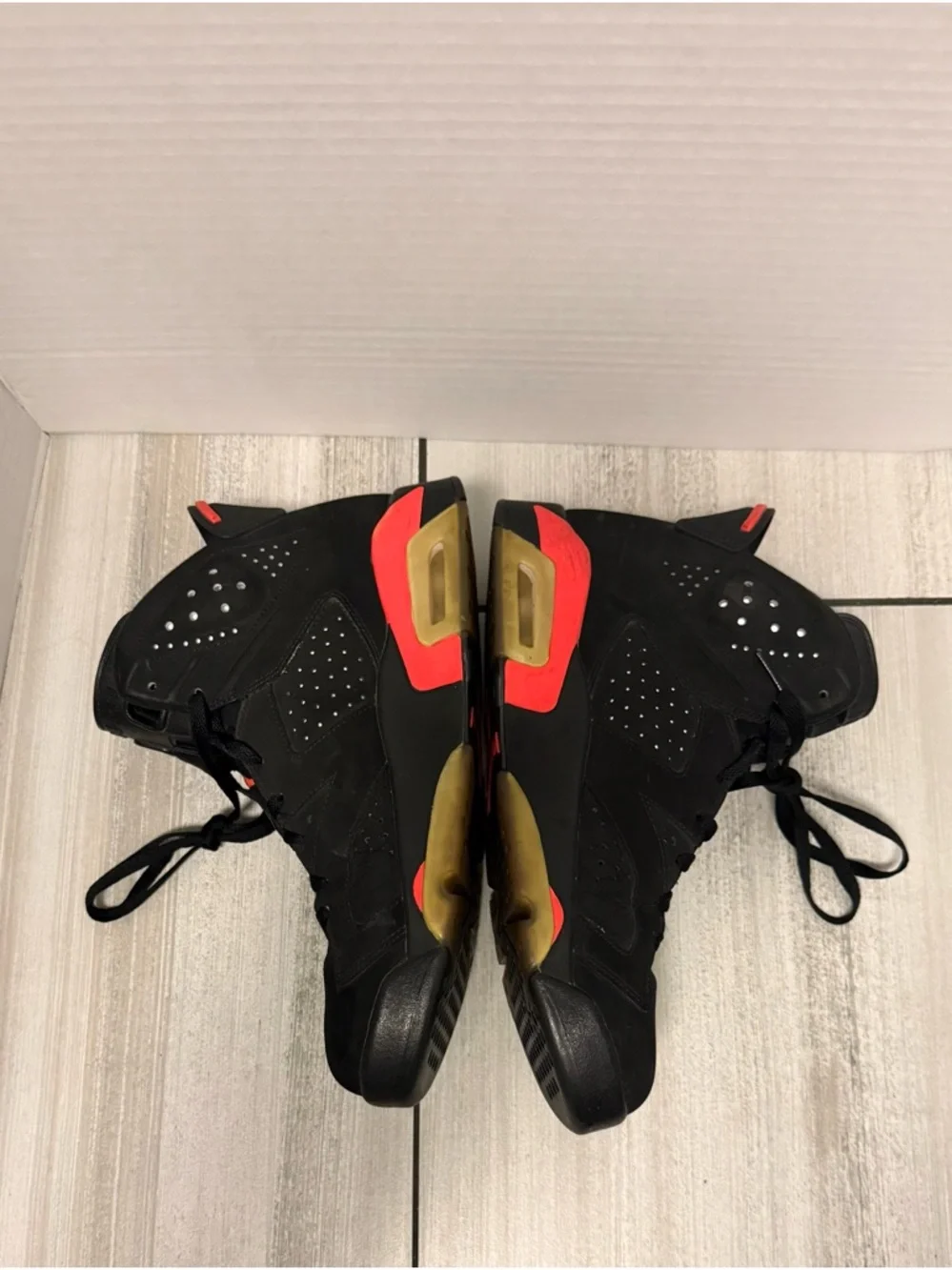 Jordan 6 Retro Infrared Sneakers 384664-023 High Top Black 2014 Men’s Size 10 -